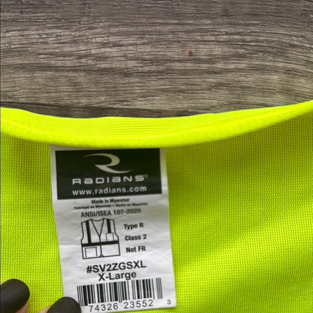 Radwear Radians High-Visibility Safety Vest with Reflective Stripes XL - Picture 2 of 6